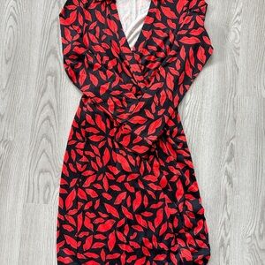 Diane Von Furstenberg Red and Black Leaf Pattern Dress